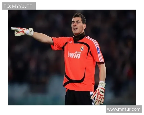 足球明星卡西的精彩瞬间与职业生涯回顾图片展览