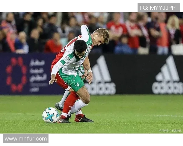 足球明星受伤康复全过程视频分享重返赛场的感人时刻