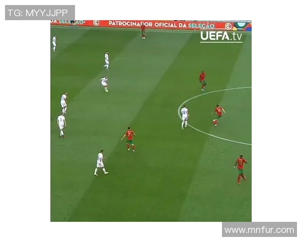 足球明星同款长钉鞋助你在球场上闪耀成星的秘诀