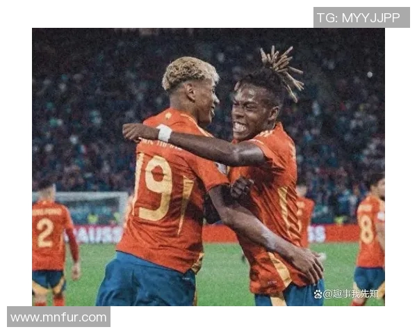 足球明星官方账号揭秘他们的训练生活与场外趣事