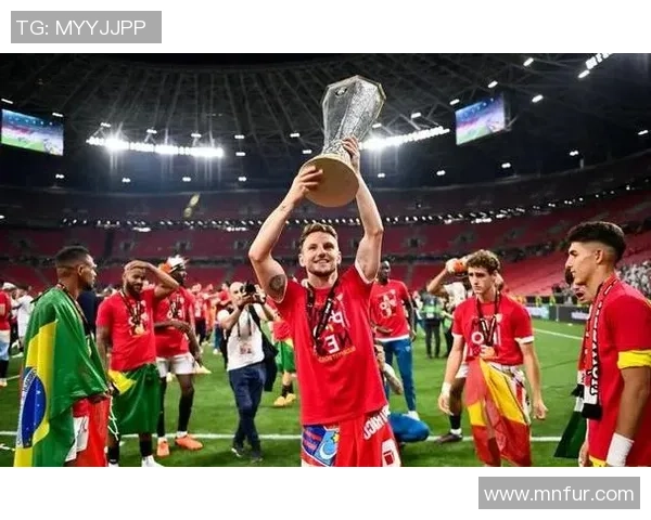 足球明星姓马的传奇故事与他们在绿茵场上的辉煌成就揭秘 足球明星姓马的传奇故事与他们在绿茵场上的辉煌成就揭秘