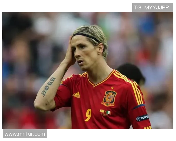 足球明星手背纹身艺术揭秘展现个性与信仰的独特魅力