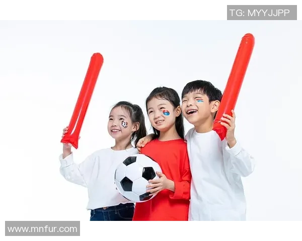 足球明星气球造型创意视频展现独特魅力与精彩瞬间