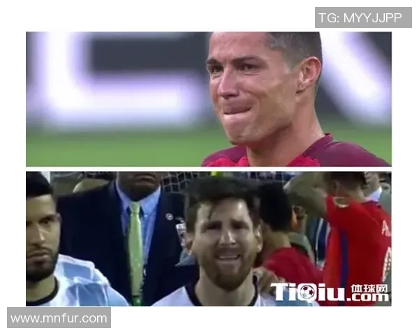 足球明星用心传递爱意表情比心展现真情流露