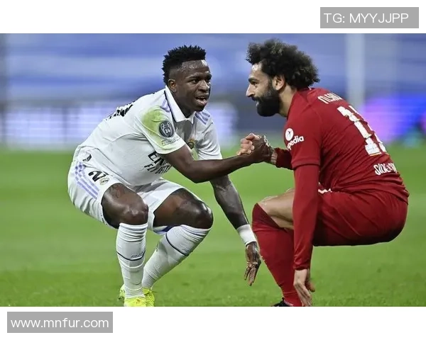 足球明星特拉赫的传奇职业生涯与场外生活揭秘 足球明星特拉赫的传奇职业生涯与场外生活揭秘