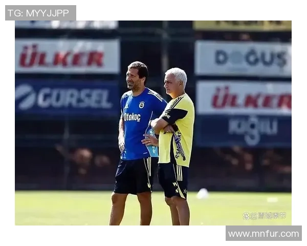 足球明星的嘴炮风云:从场上竞技到场外争议的精彩瞬间与背后故事 足球明星的嘴炮风云:从场上竞技到场外争议的精彩瞬间与背后故事