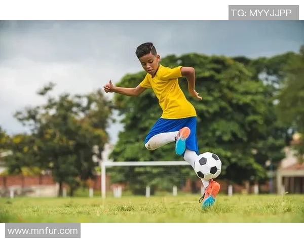 足球明星精彩瞬间集锦动作素材视频尽在其中让你感受足球魅力与激情 足球明星精彩瞬间集锦动作素材视频尽在其中让你感受足球魅力与激情