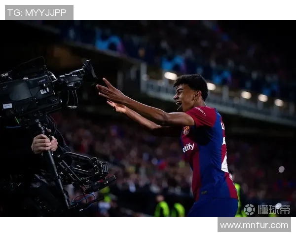 足球明星精彩踢球瞬间集锦视频分享让你领略足球魅力与技巧