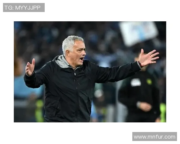 足球明星绯闻曝光视频引发热议网友热议其私生活与职业生涯的交织